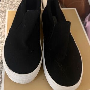 Steve Madden Black Casual Slip-Ons